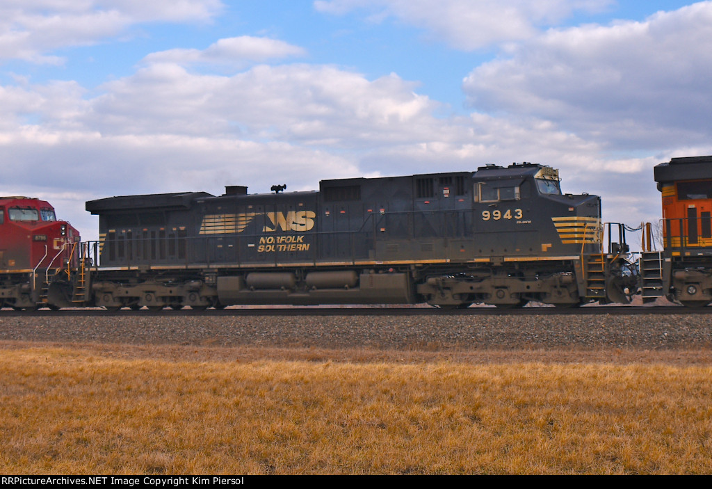 NS 9943